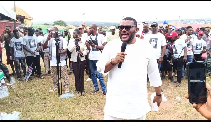 IKA APC ERUPTS FOR PETERSON: ROUSING WELCOME SIGNALS GROUNDSWELL OF SUPPORT