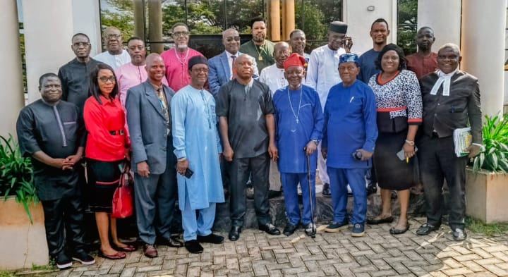 Otu-Onyeoghani Donates Computers to UNIDEL, Boosts Digital Drive